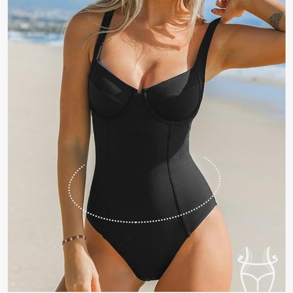 CUPSHE Women's One Piece Swimsuit - Picture 4 of 8